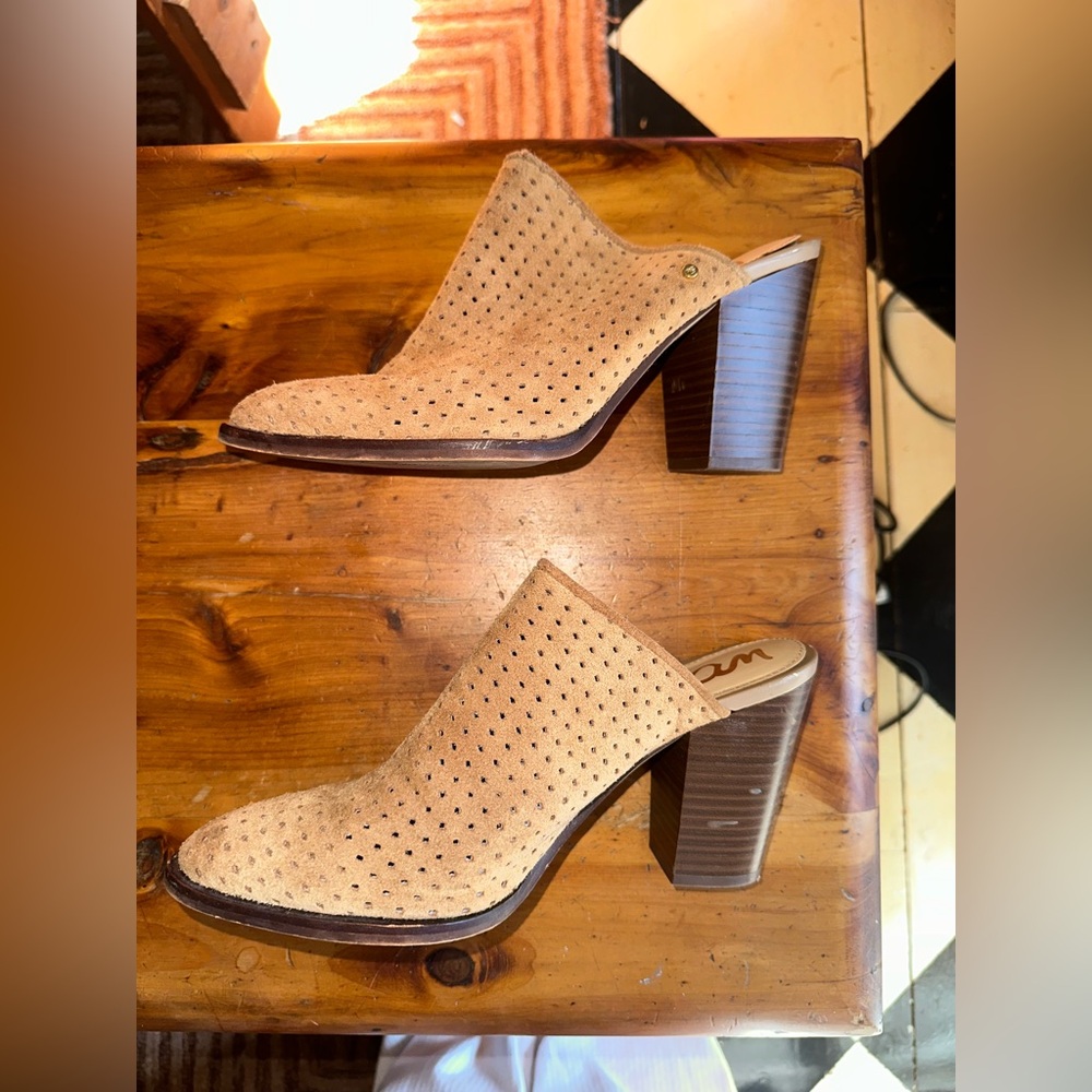 Sam Edelman Beige Perforated Suede Heel Mules Sz 8.5